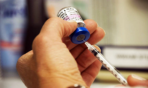 Immunization needle
