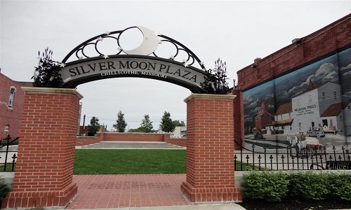 Silver Moon Plaza Chillicothe