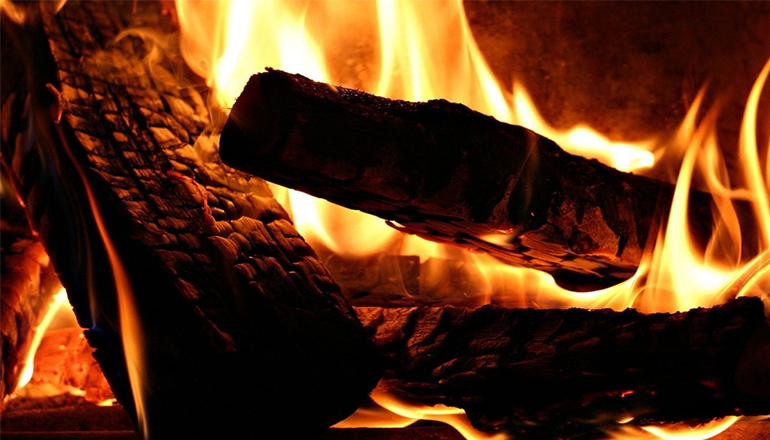 Fireplace fire (Flue)