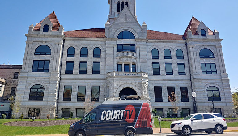 Court TV van parked at Courthouse