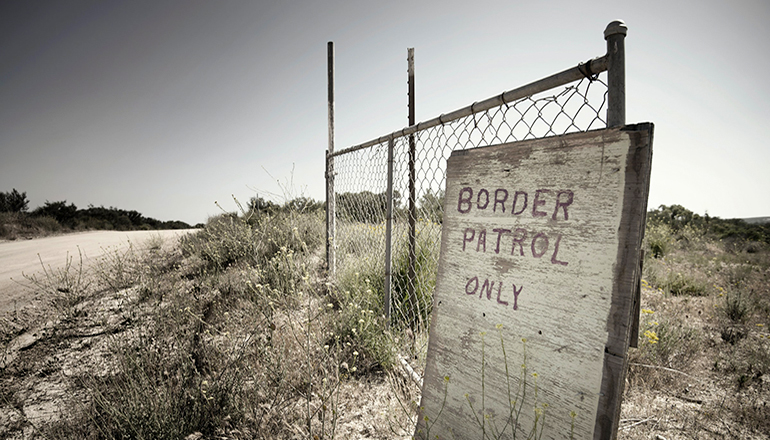 US Mexico Bordery (Photo by Greg Bulla on Unsplash)