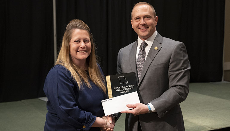 Brandi Ellis Wins Young Farmer Excellence Award