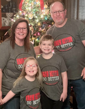 Owners of Country Carpet and donors to the t-shirt project, Donna and David Keller, Braelynn and Clyde 