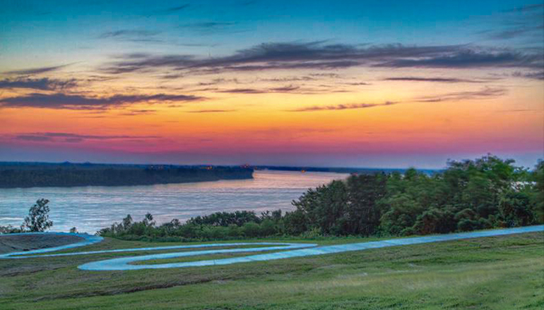 Mississippi River Photo by Larry Braun