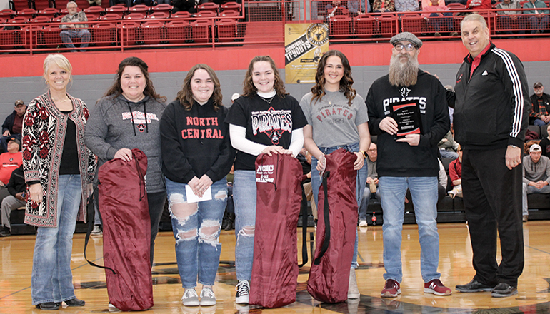 (L to R) Dr. Kristen Alley, Sarah, Zoe, Bailey, Essie, Stephen Williamson, and Dr. Lenny Klaver