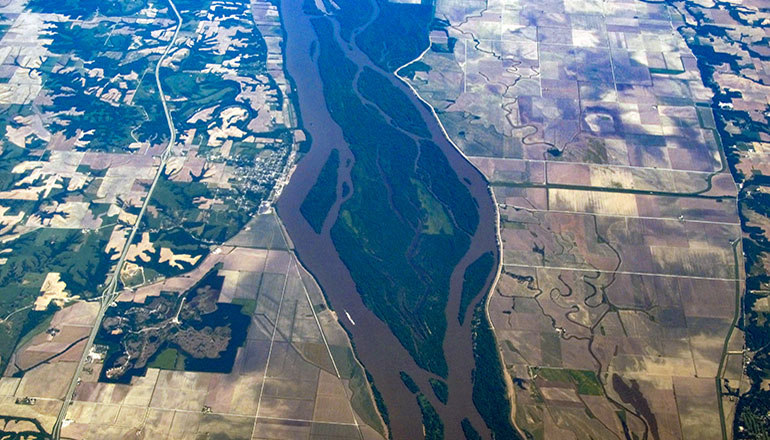 Photo of Mississippi RIver taken from the air (Photo courtesy Missouri News Service)