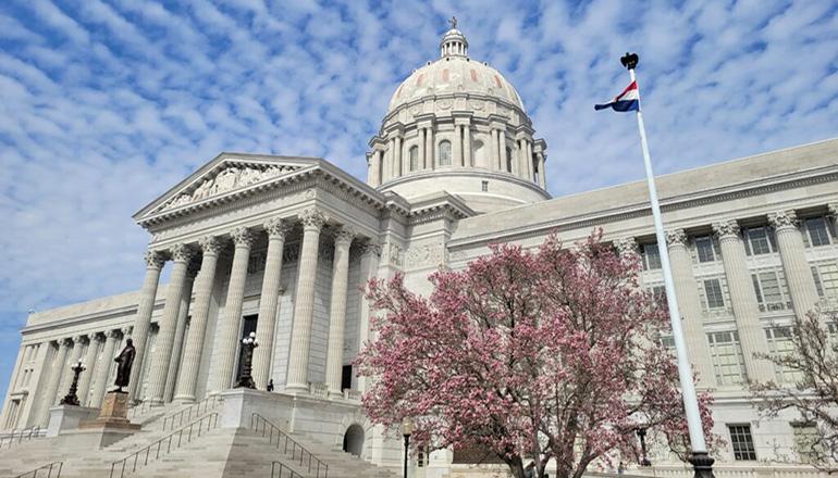 Missouri Capitol Building (Photo by Jason Hancock - Missouri Independent)